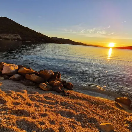 Mery Poljica (Trogir)